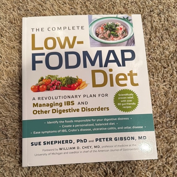 The Complete Low-FODMAP Diet Book - Picture 1 of 3